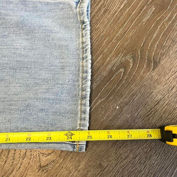 Universal Thread Women's Jeans - Picture 6 of 7